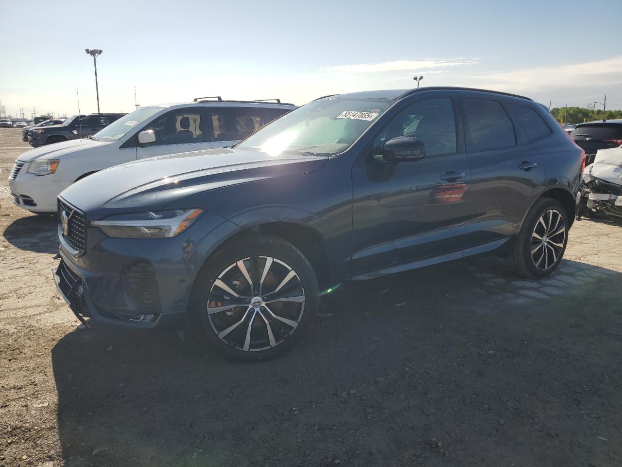 VOLVO XC60 PLUS 2025