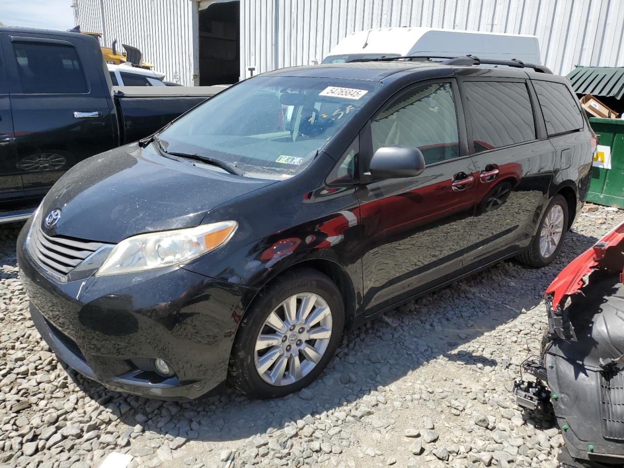 TOYOTA SIENNA XLE 2011
