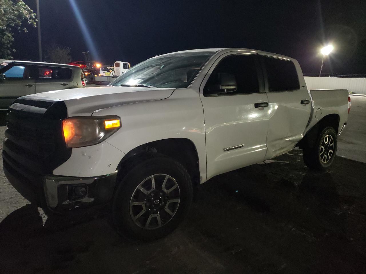 TOYOTA TUNDRA CRE 2014