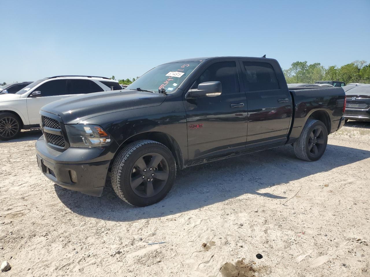 RAM 1500 SLT 2018