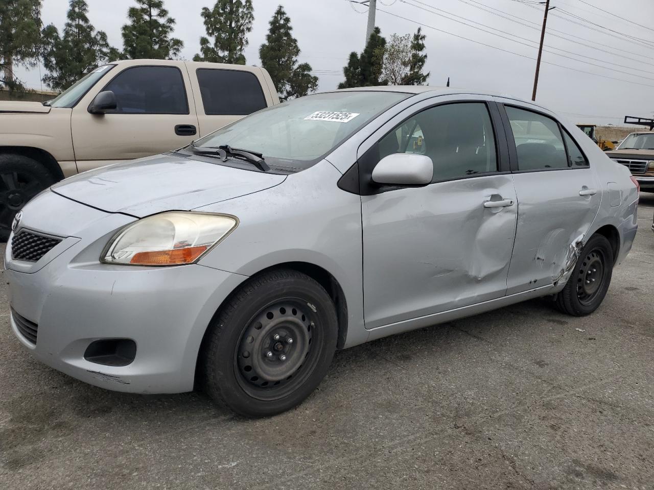 TOYOTA YARIS 2009