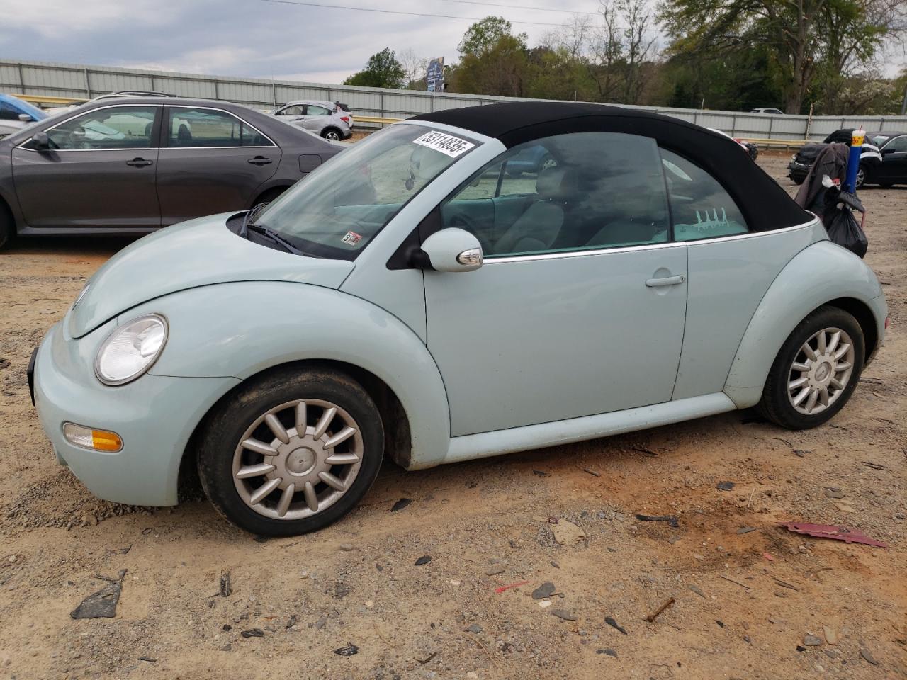 VOLKSWAGEN NEW BEETLE 2004