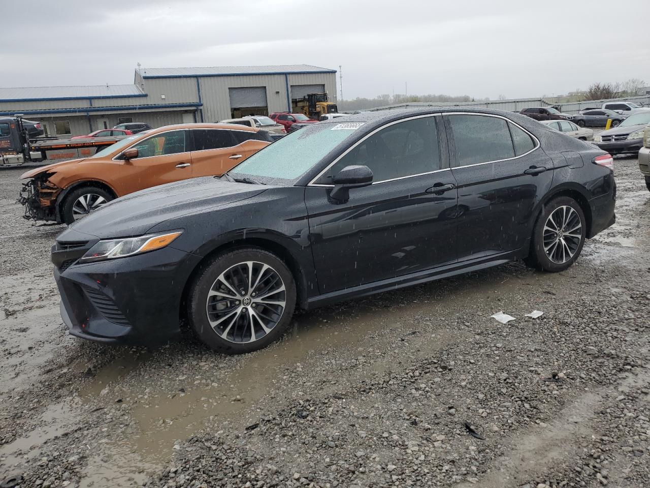 TOYOTA CAMRY SE 2020
