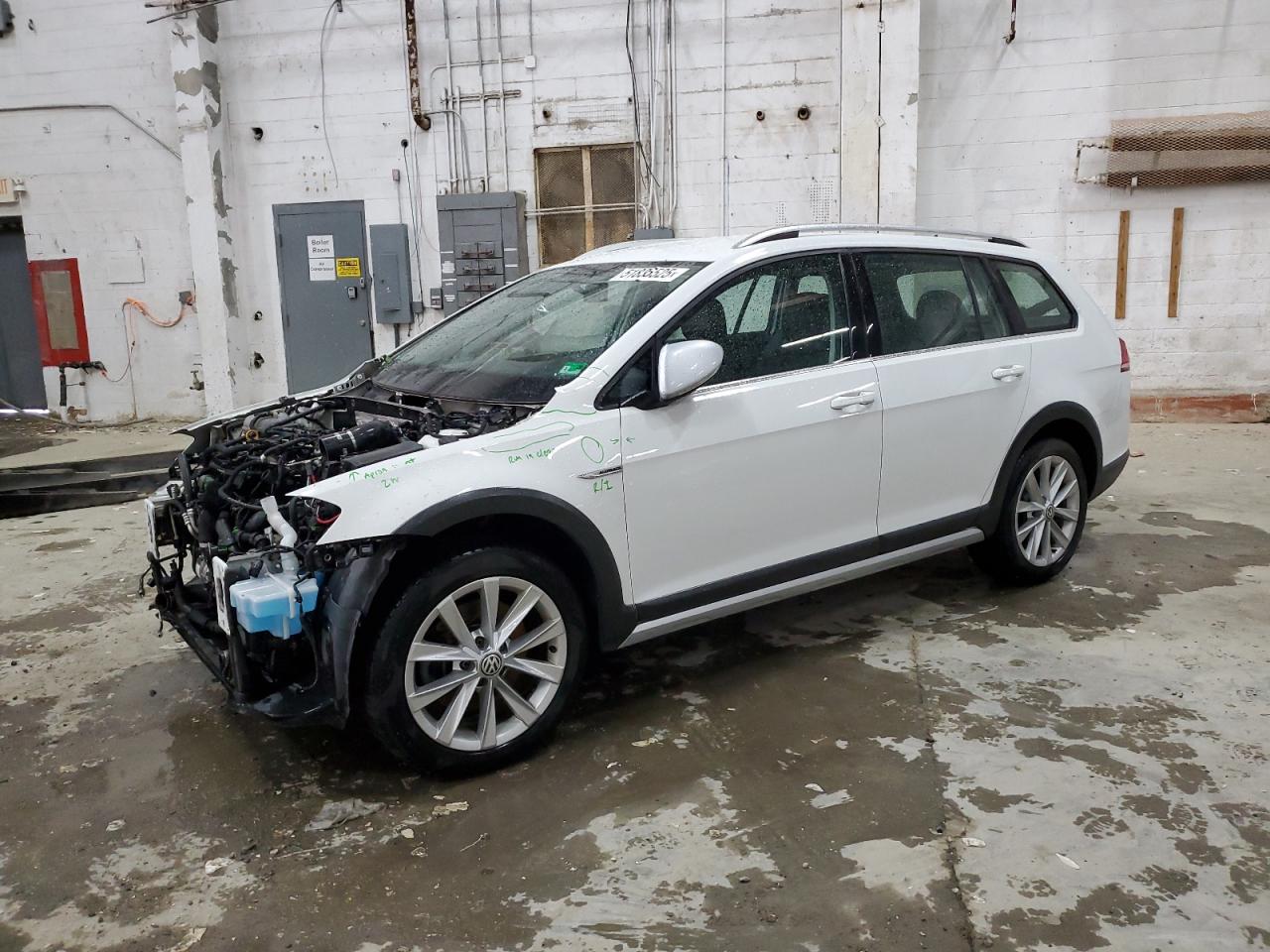VOLKSWAGEN GOLF ALLTR 2017