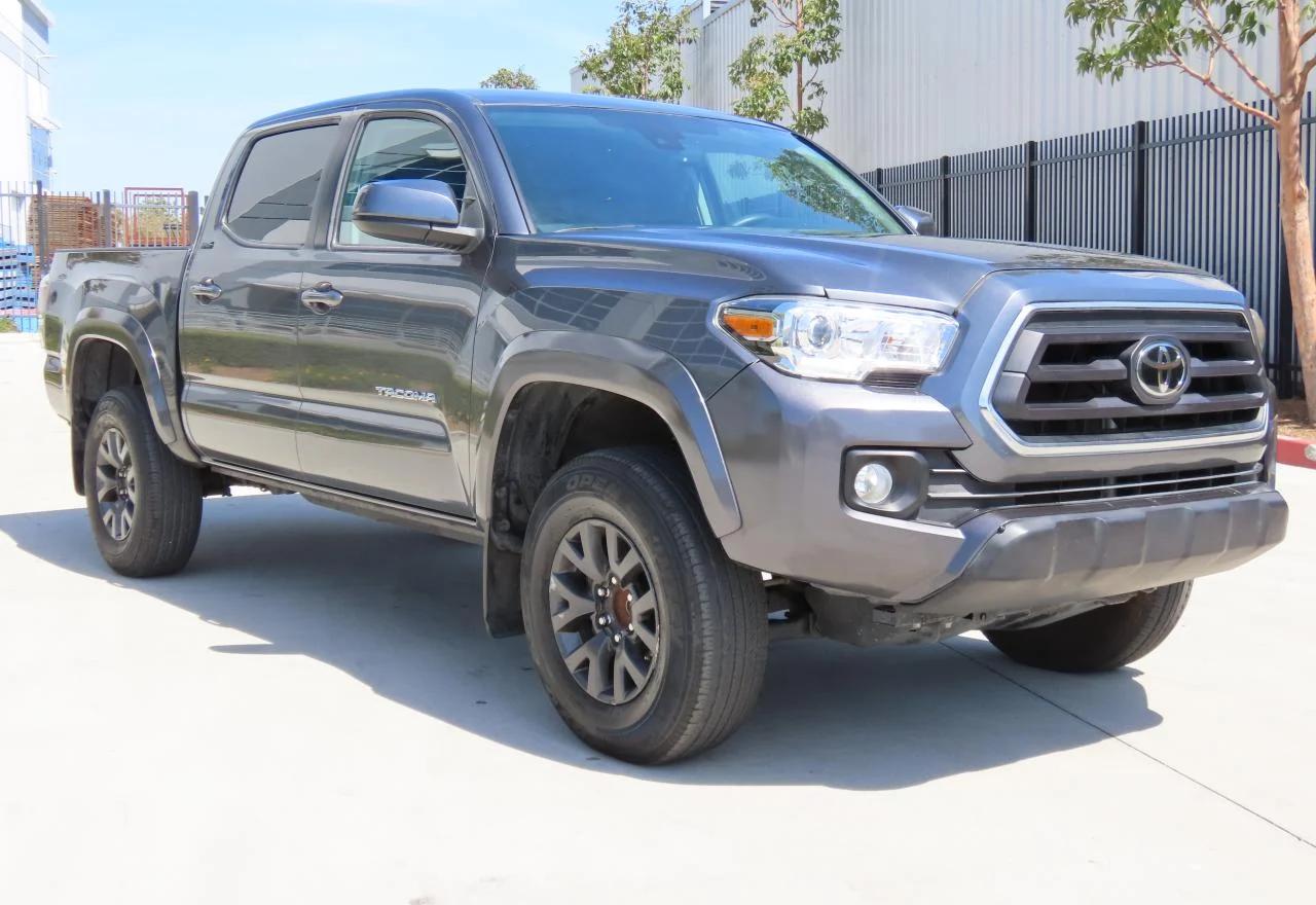 TOYOTA TACOMA DOU 2021