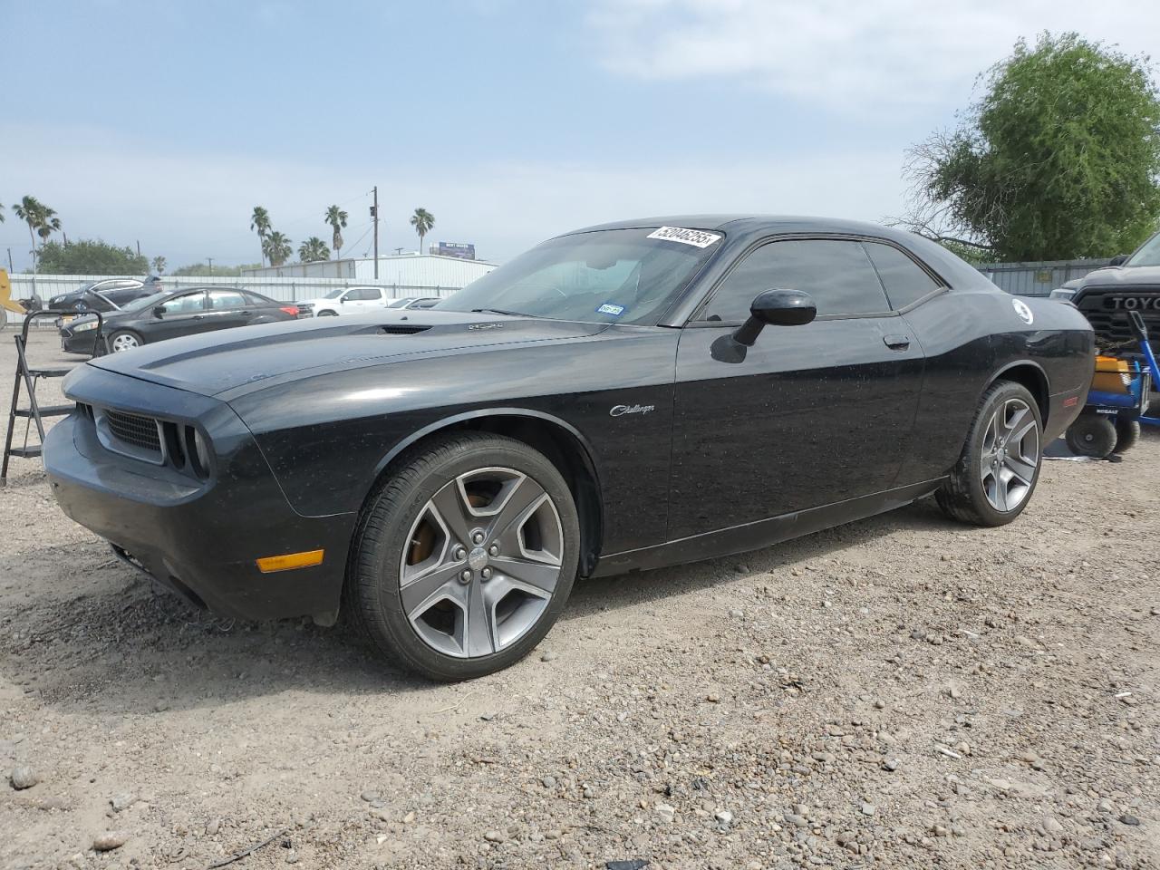 DODGE CHALLENGER 2013