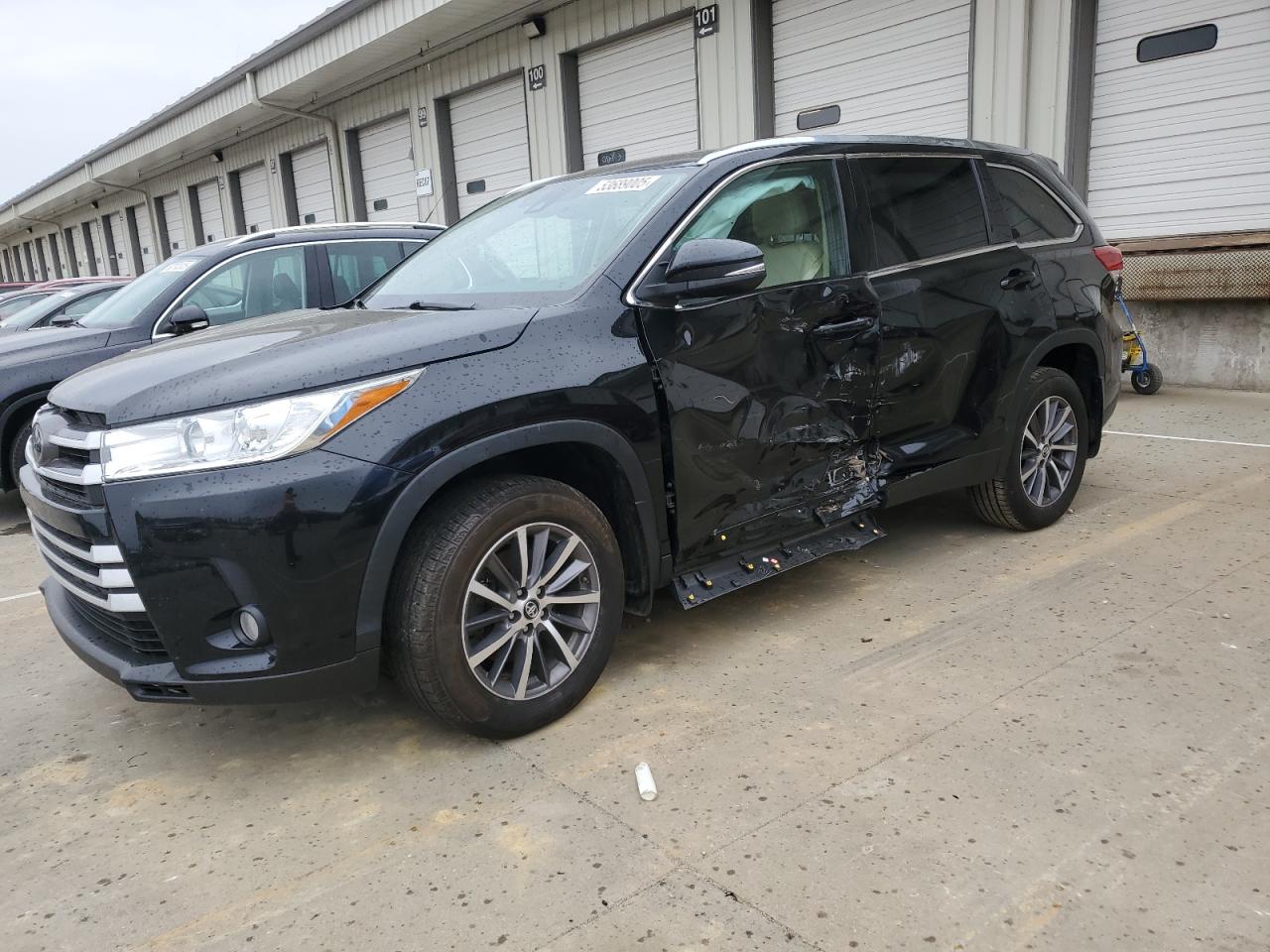 TOYOTA HIGHLANDER 2019