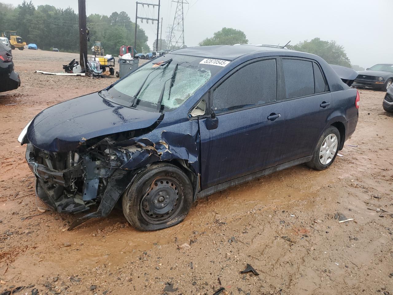NISSAN VERSA S 2010