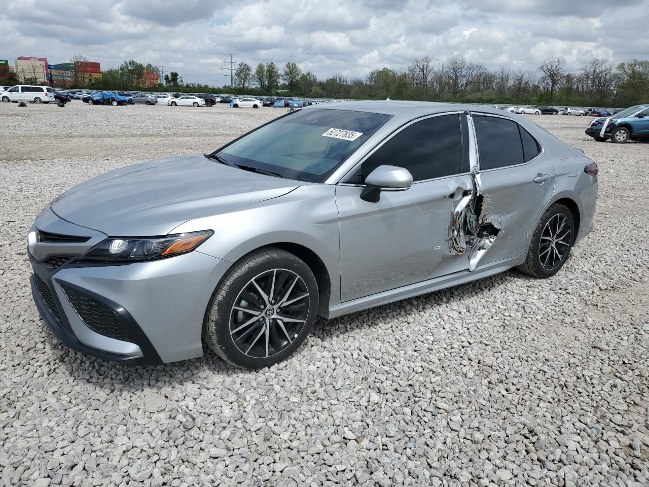 TOYOTA CAMRY SE N 2024