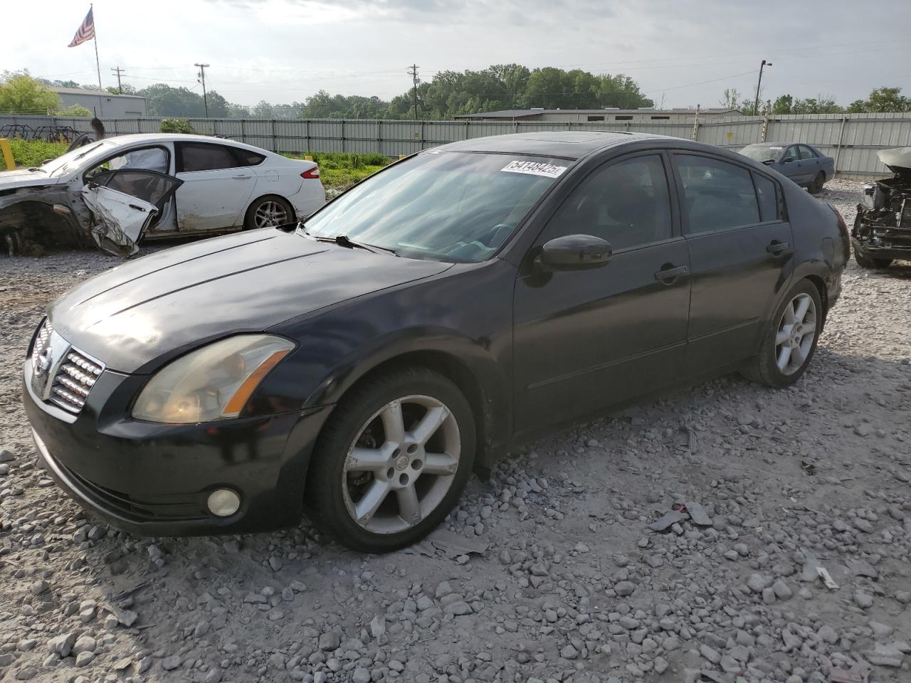 NISSAN MAXIMA 2004