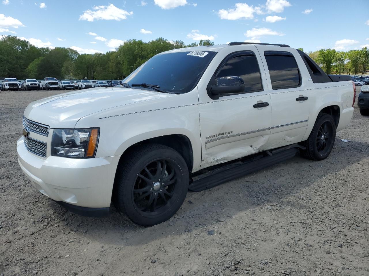 CHEVROLET AVALANCHE 2010