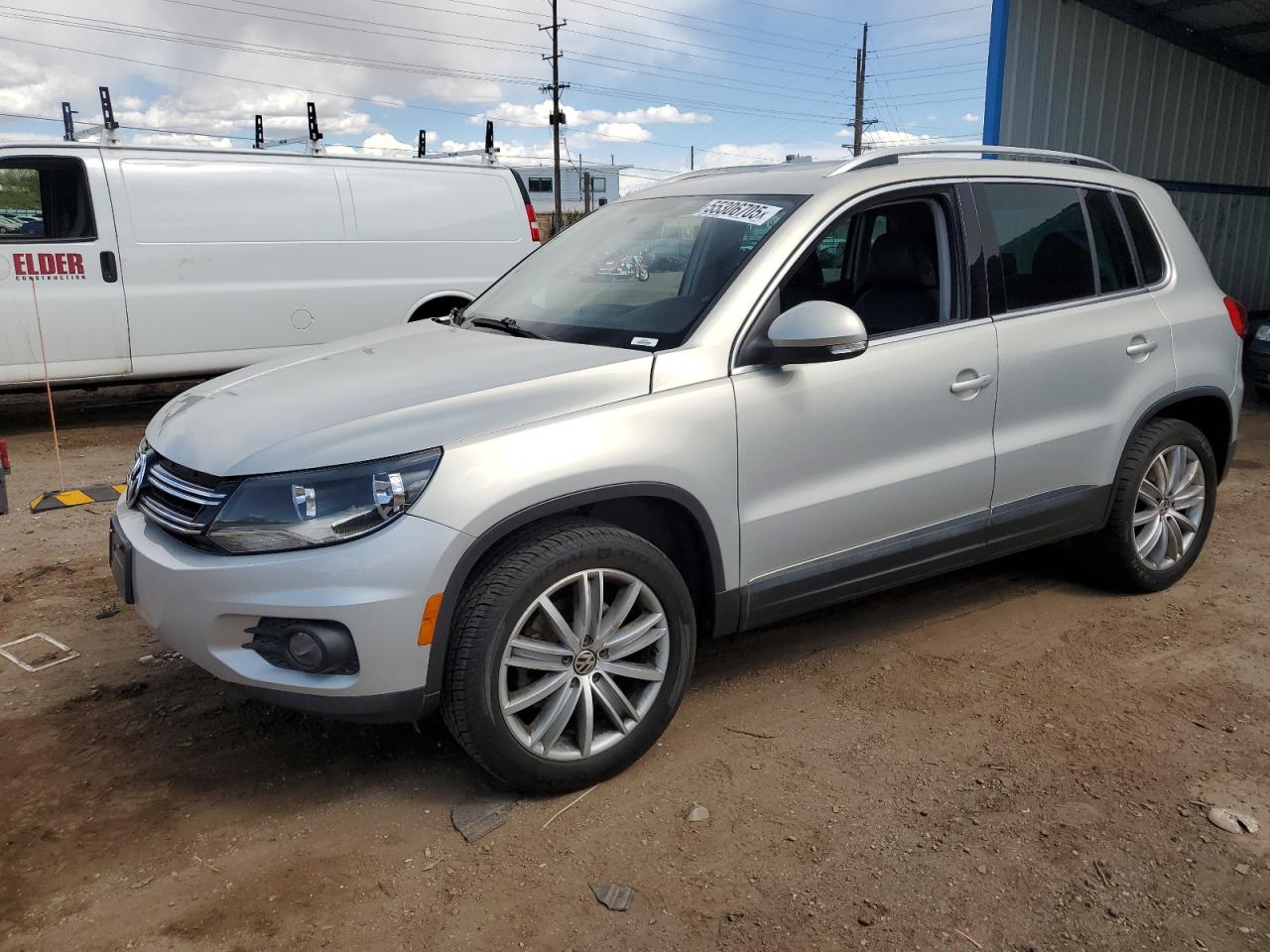 VOLKSWAGEN TIGUAN S 2015