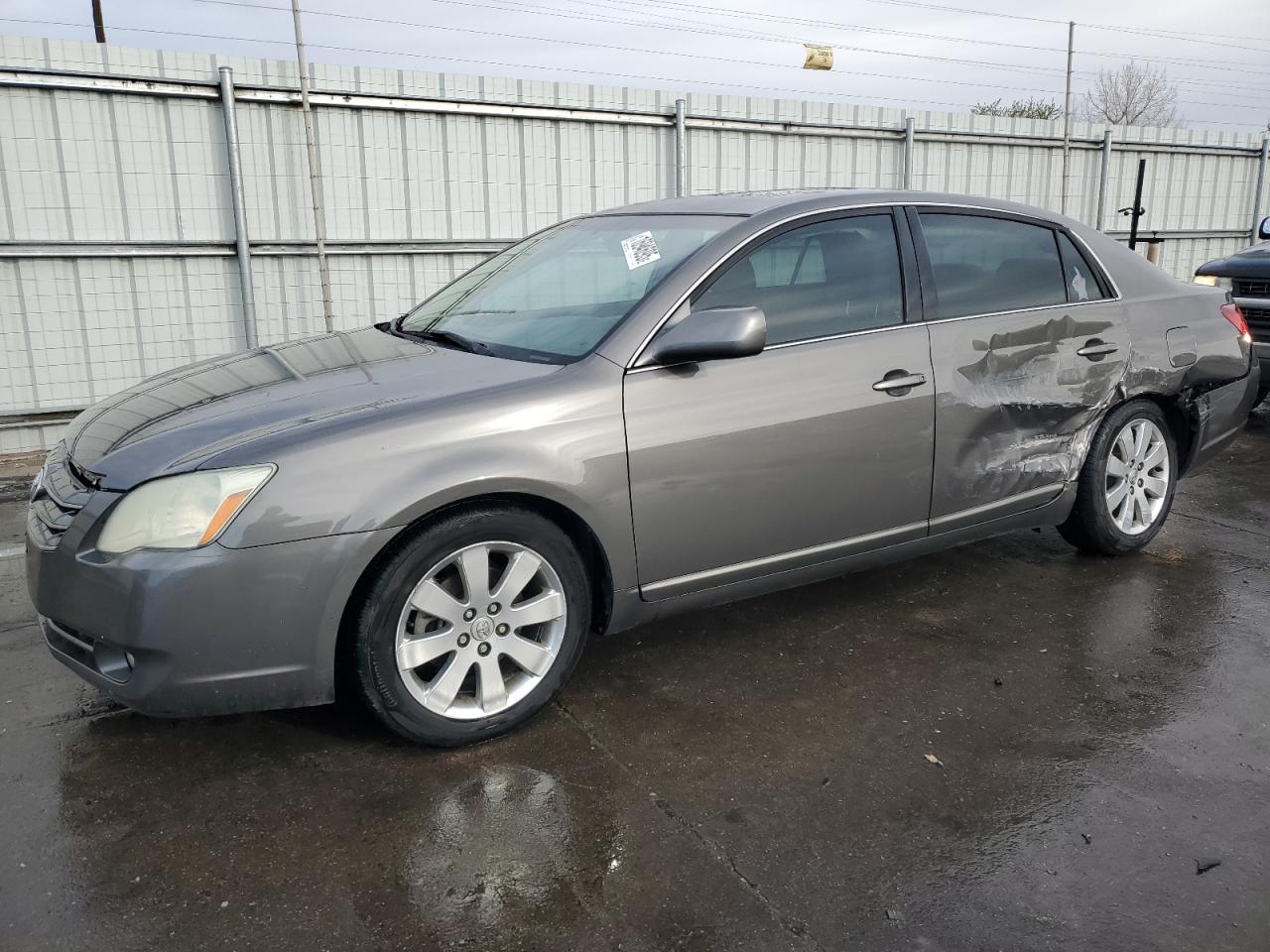 TOYOTA AVALON XL 2006