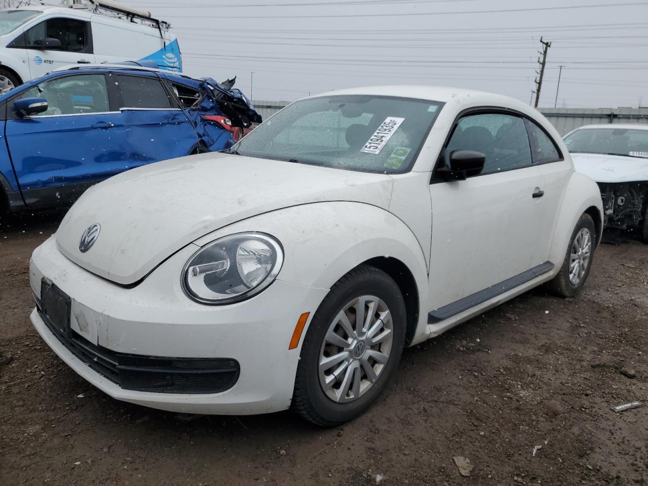 VOLKSWAGEN BEETLE 2012