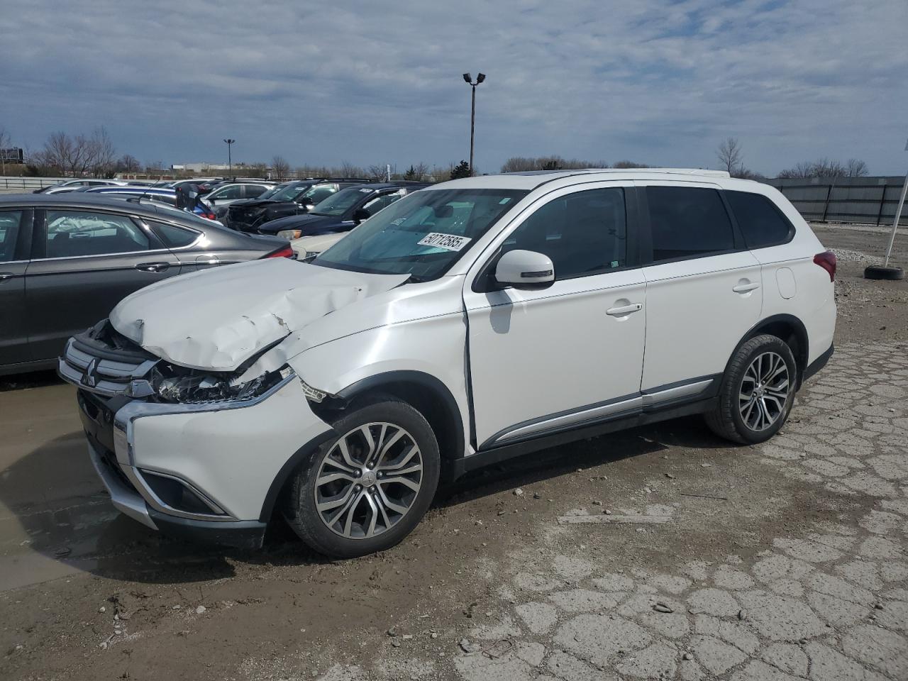 MITSUBISHI OUTLANDER 2017