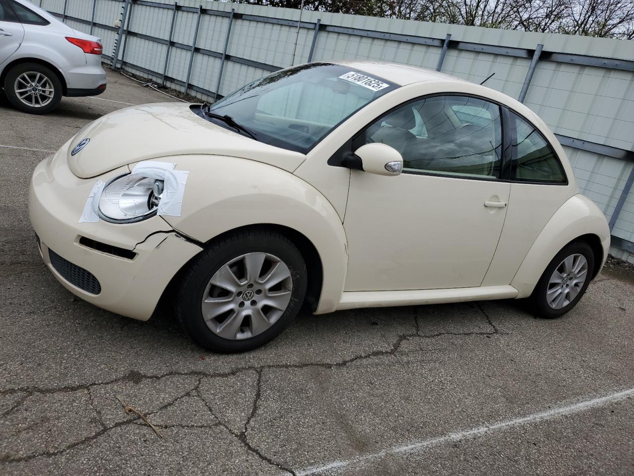 VOLKSWAGEN NEW BEETLE 2009