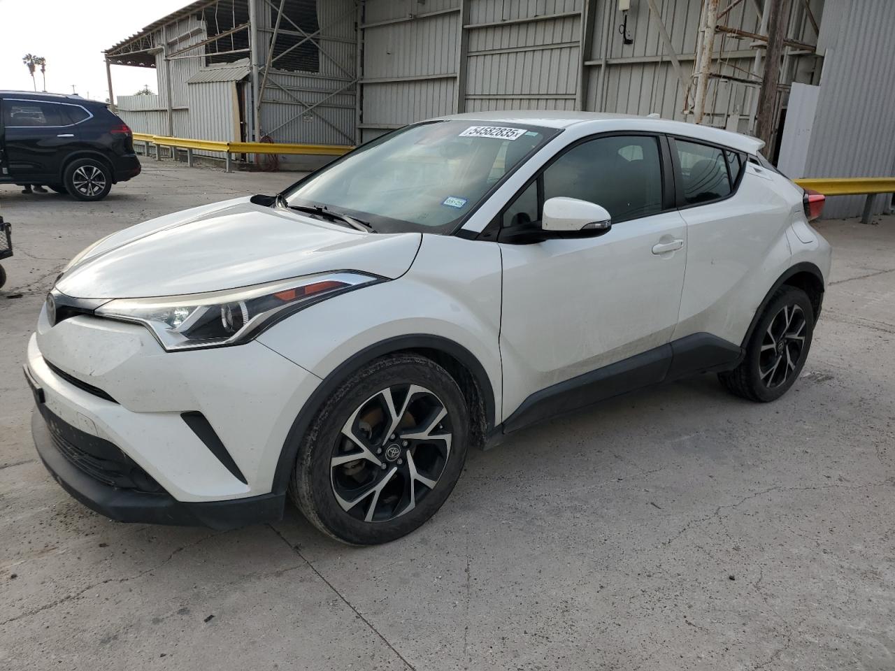 TOYOTA C-HR XLE 2018