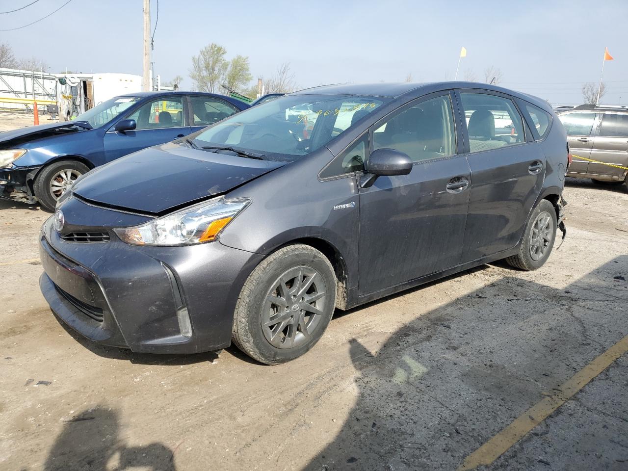 TOYOTA PRIUS V 2016