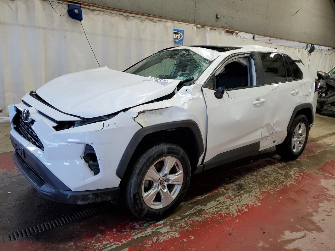 TOYOTA RAV4 XLE 2021