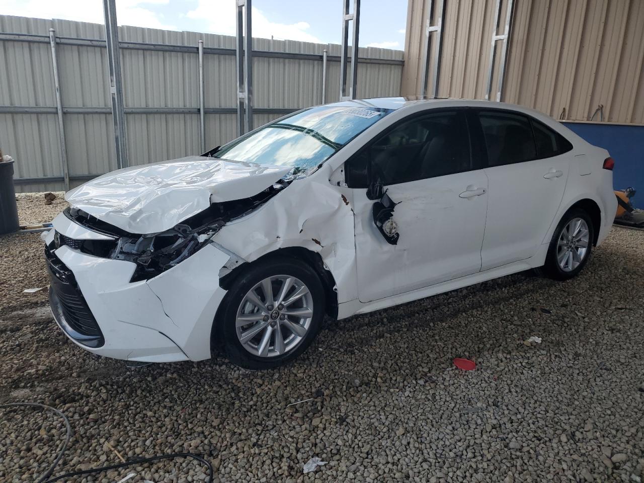TOYOTA COROLLA LE 2023