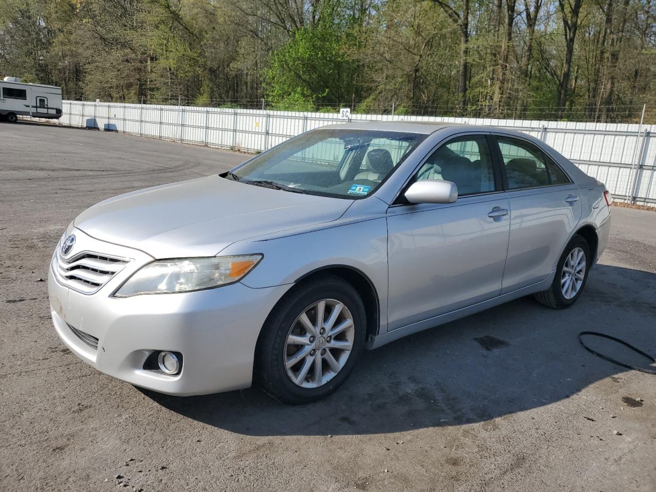 TOYOTA CAMRY BASE 2011