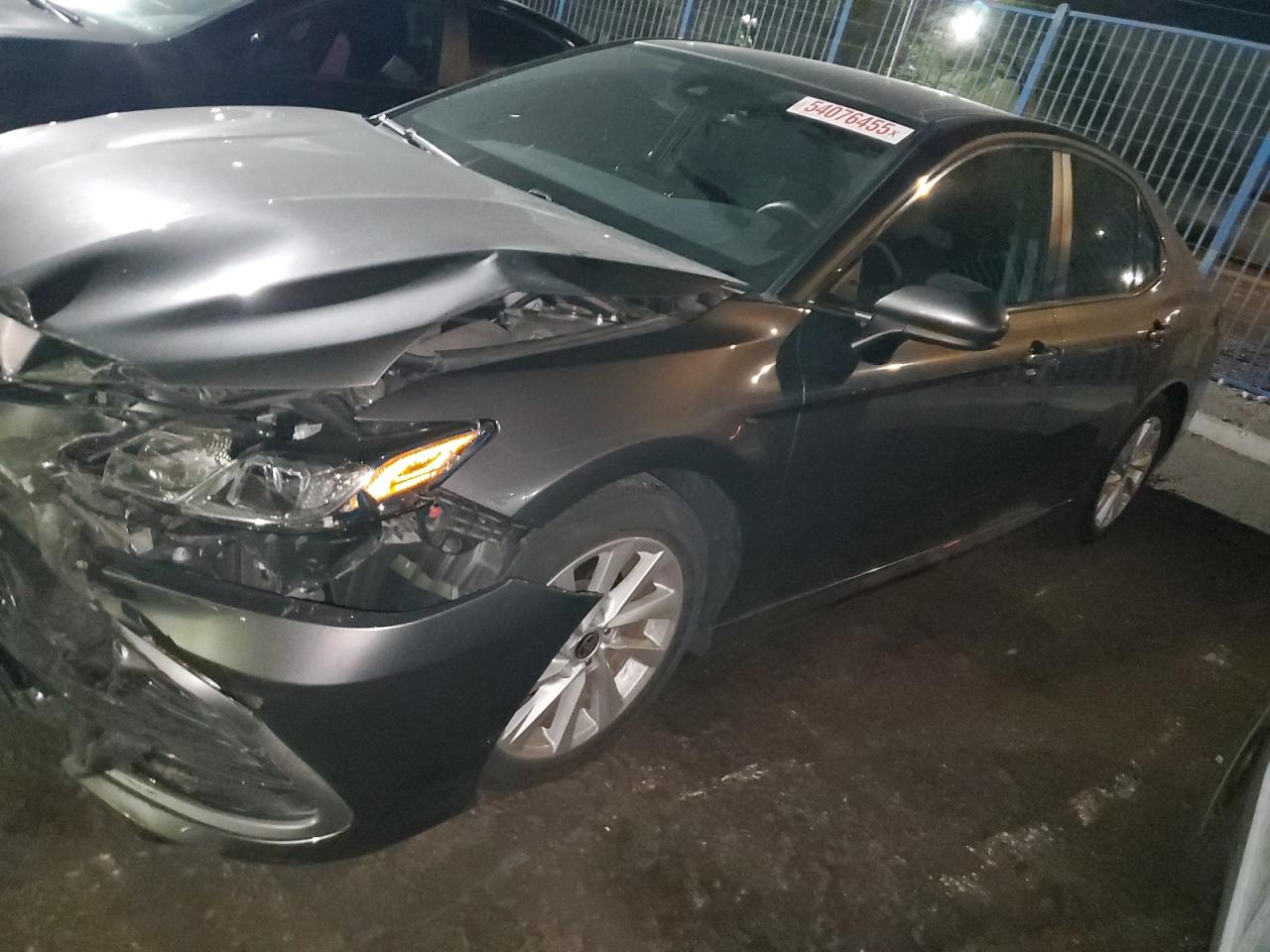 TOYOTA CAMRY LE 2021