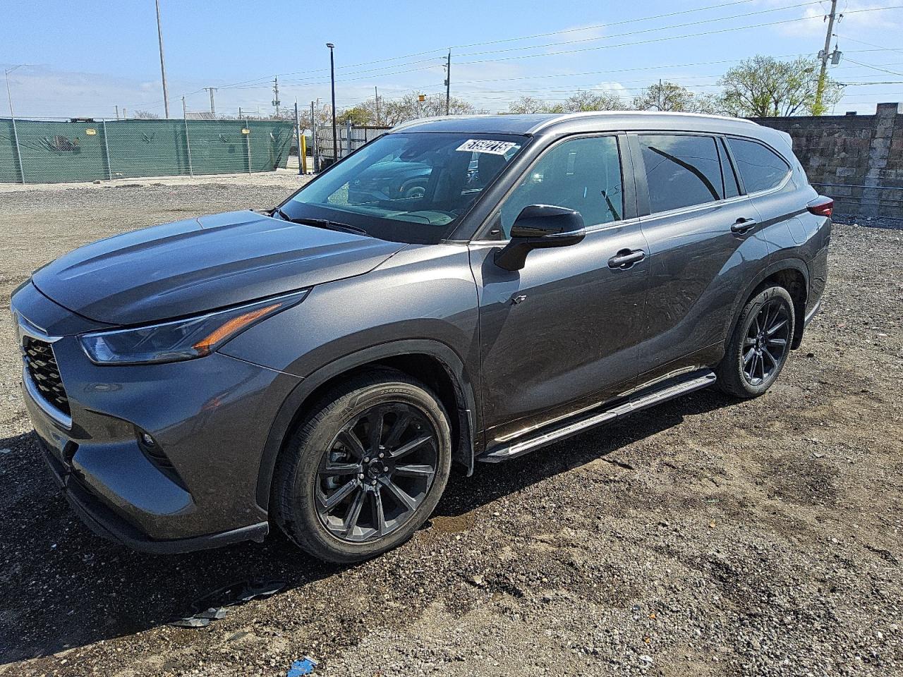 TOYOTA HIGHLANDER 2024