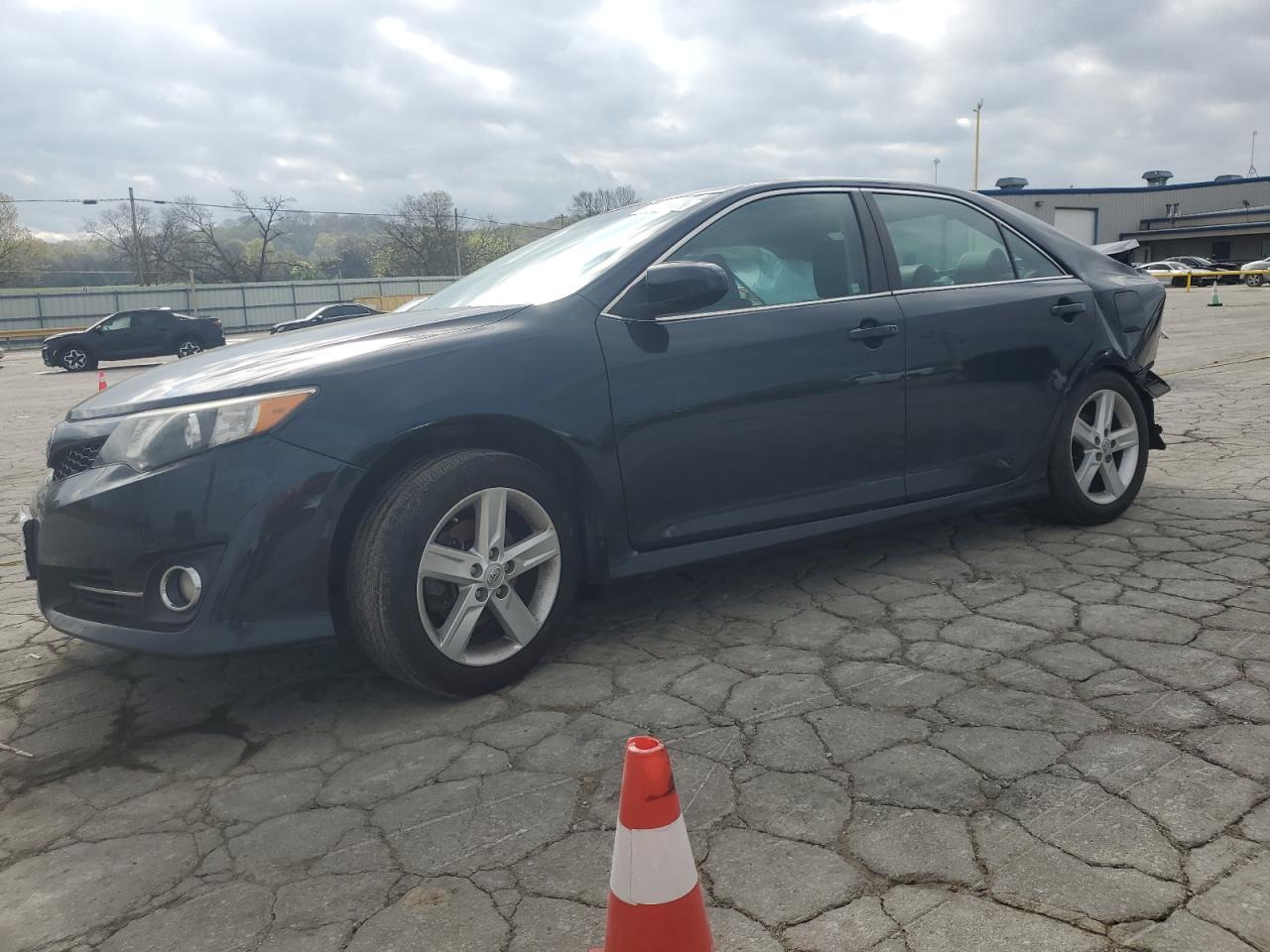 TOYOTA CAMRY L 2014