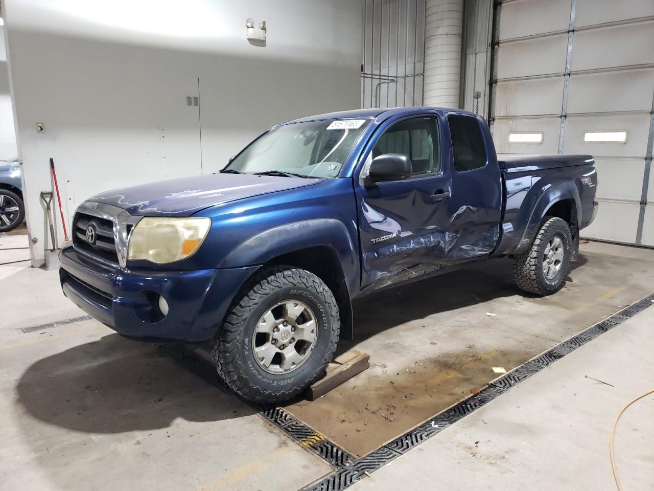 TOYOTA TACOMA ACC 2005