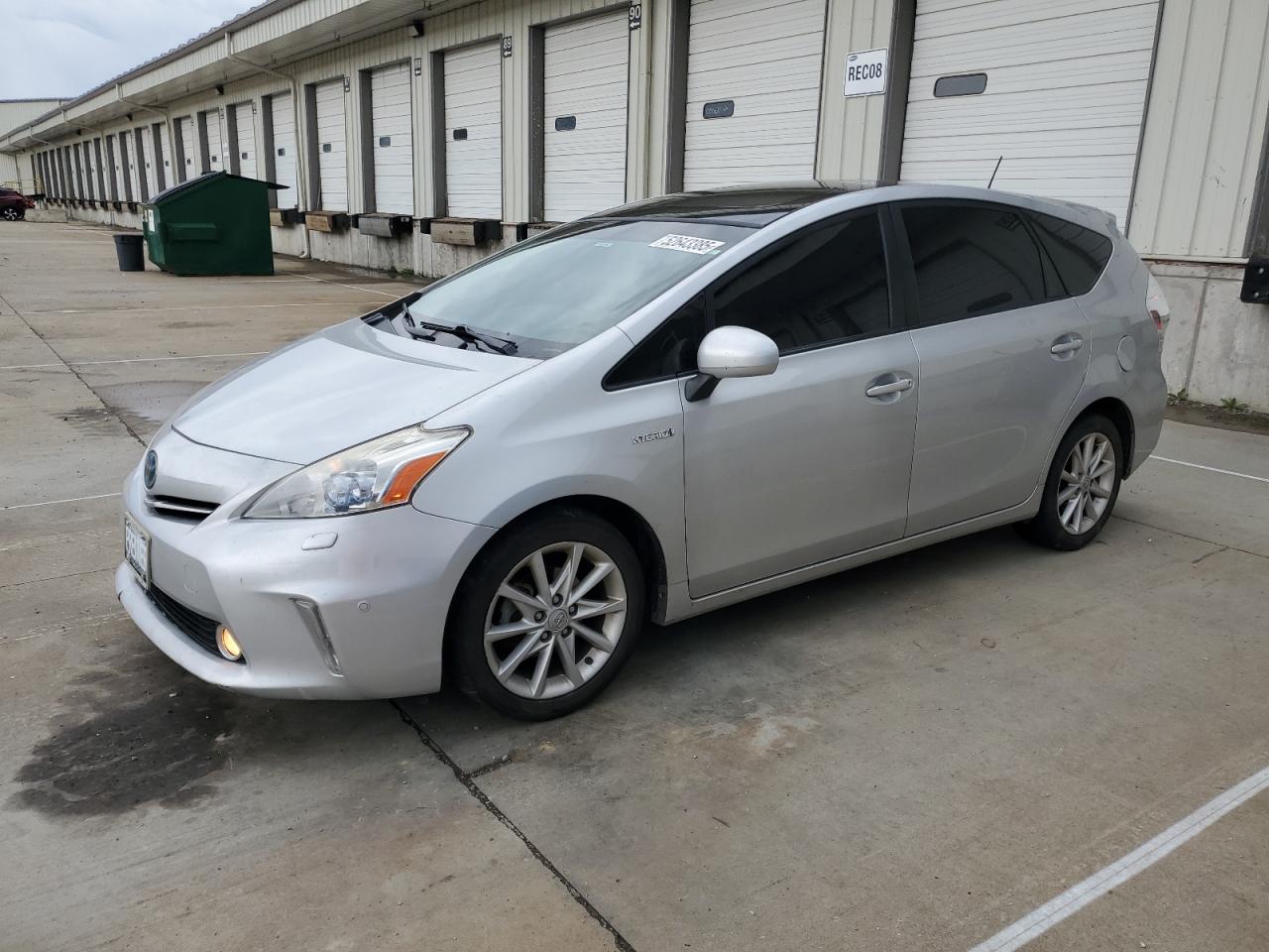 TOYOTA PRIUS V 2012