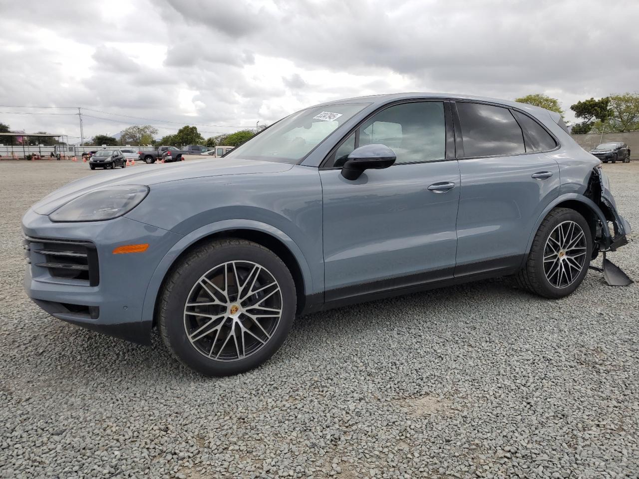 PORSCHE CAYENNE 2024