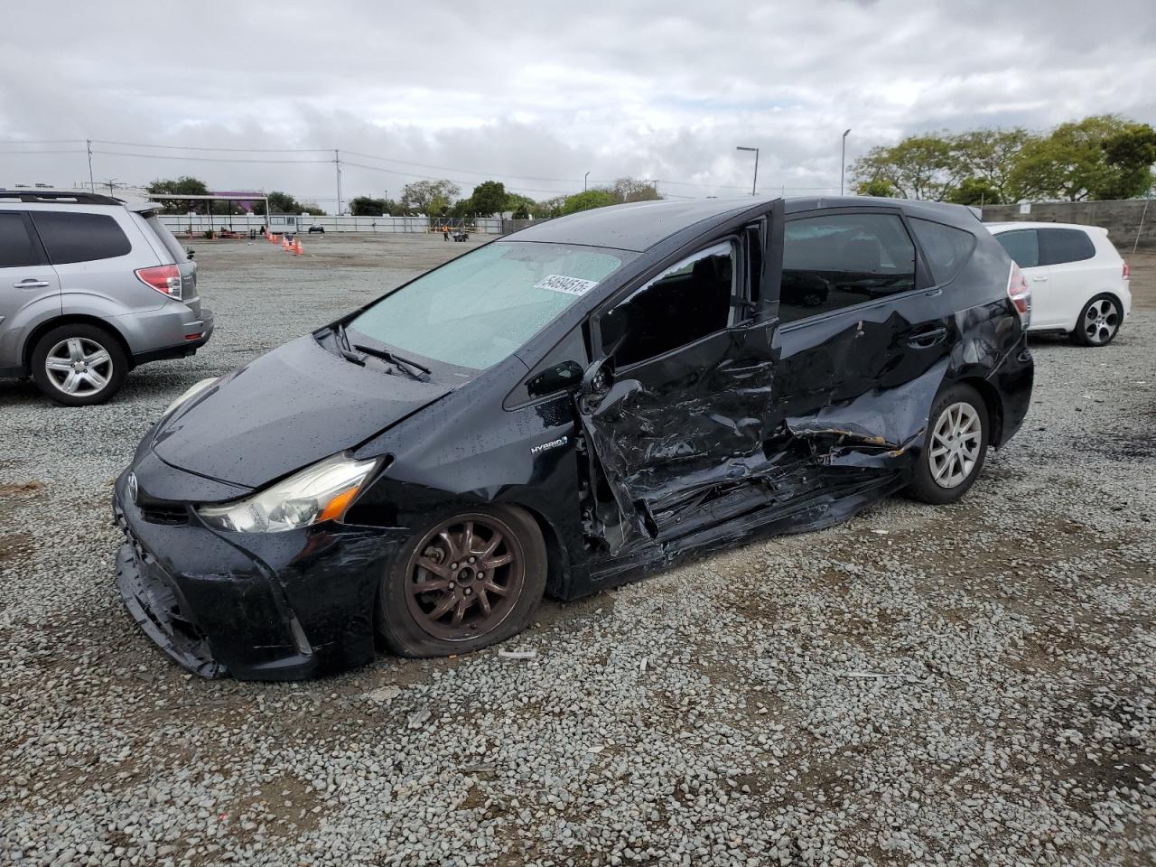 TOYOTA PRIUS V 2015