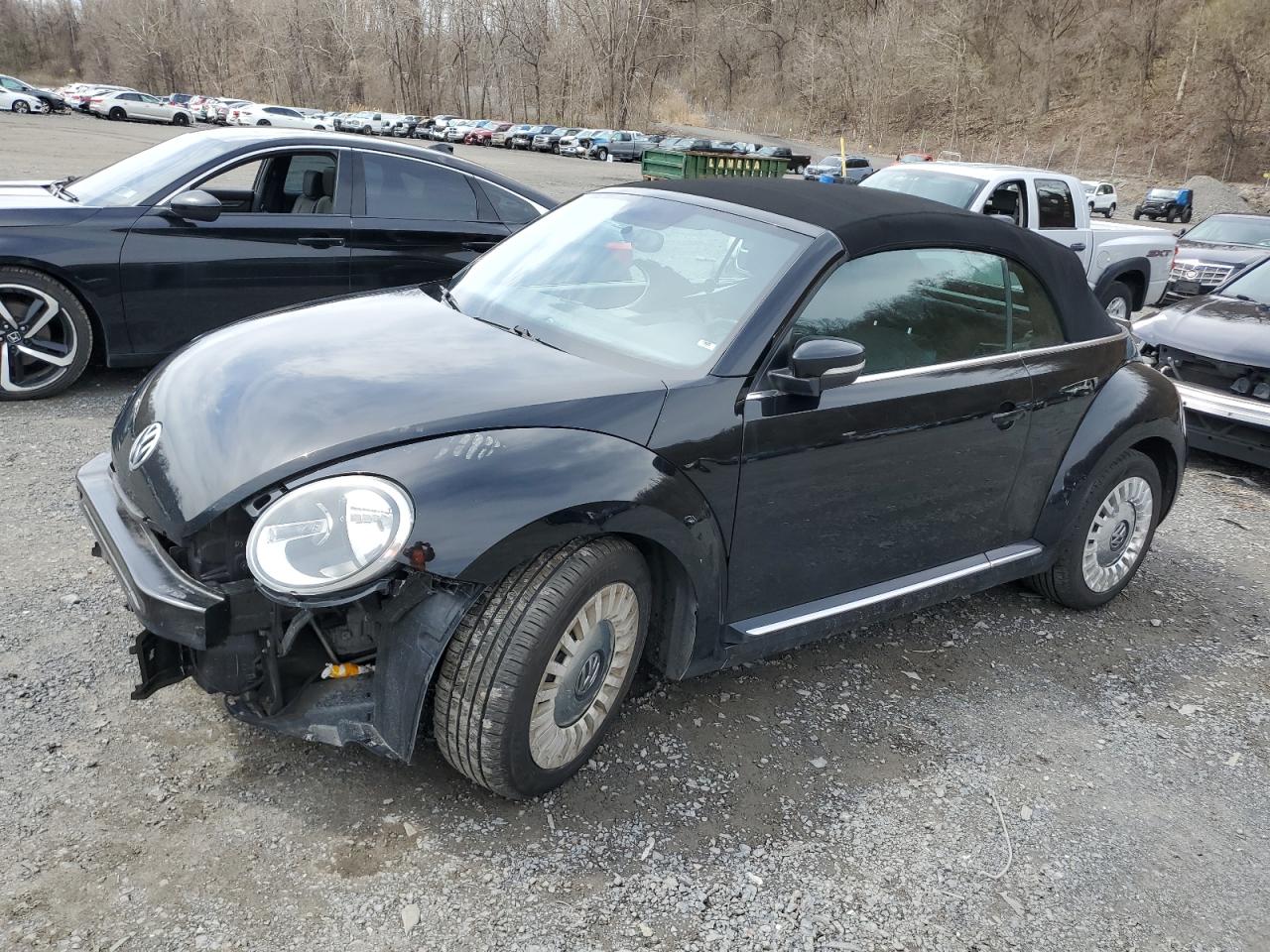 VOLKSWAGEN BEETLE 2014