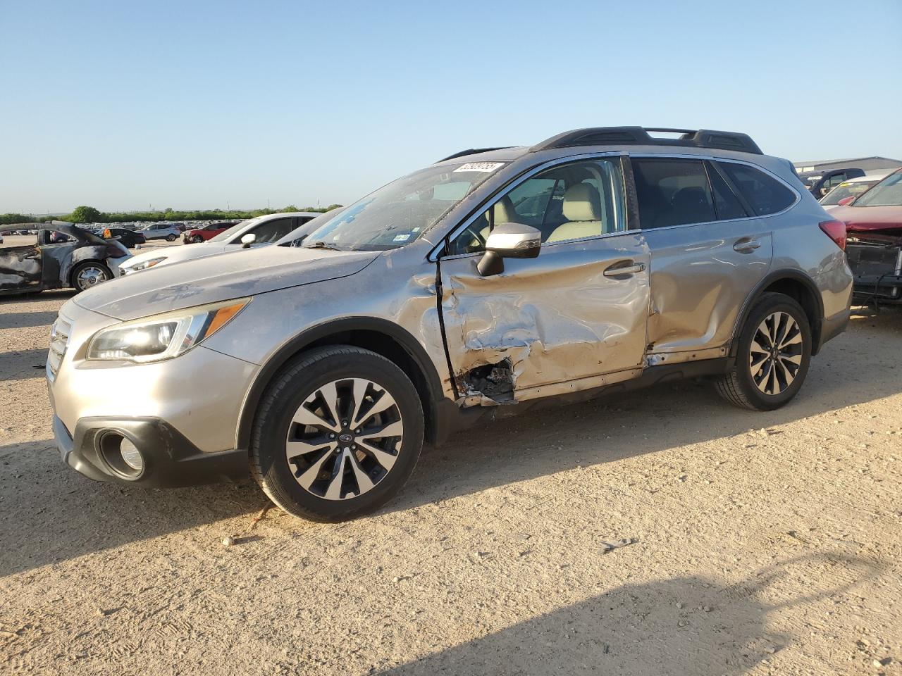 SUBARU OUTBACK 2. 2015