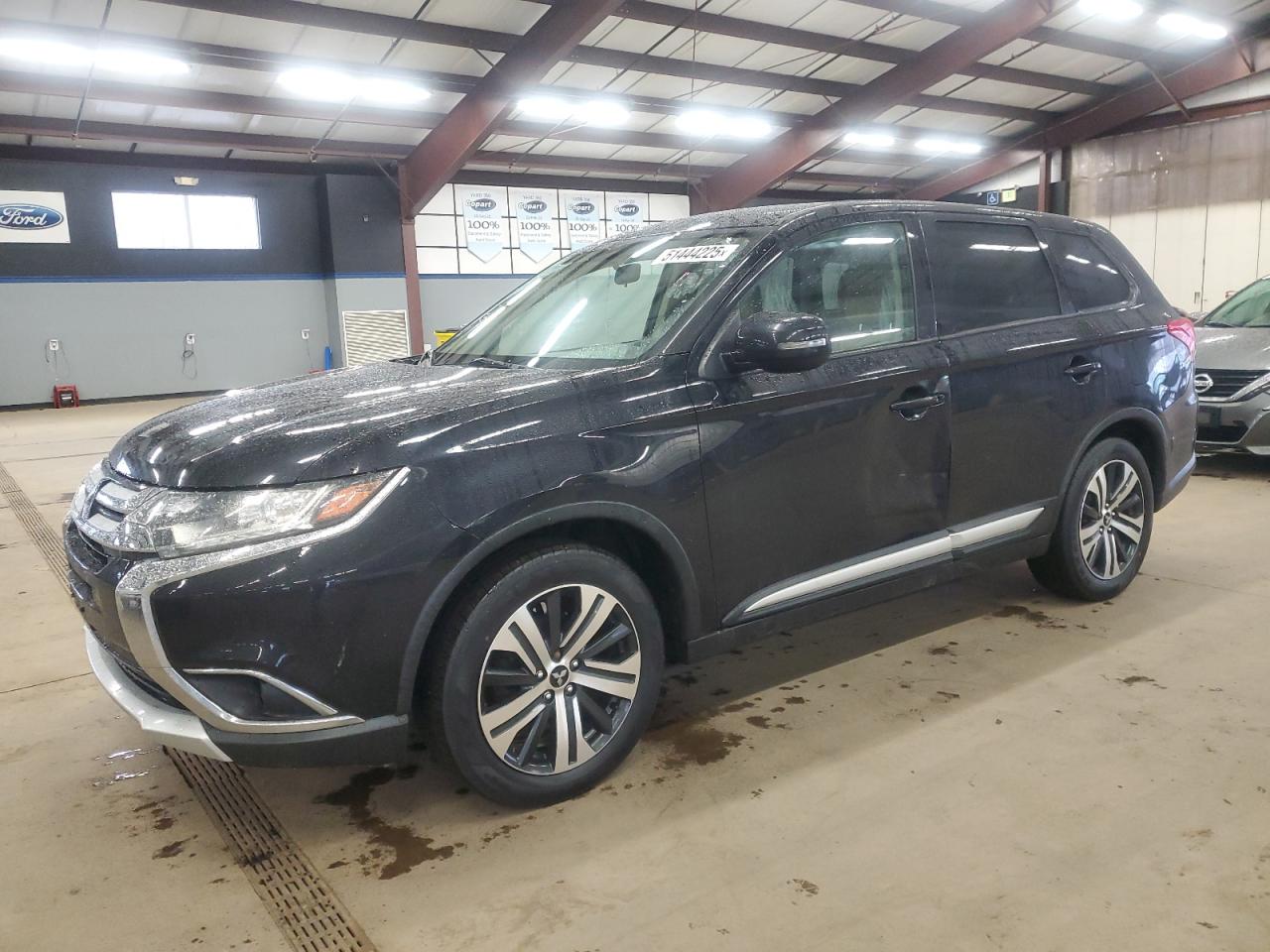 MITSUBISHI OUTLANDER 2017