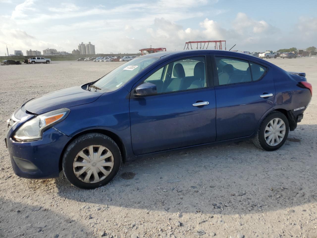 NISSAN VERSA S 2019