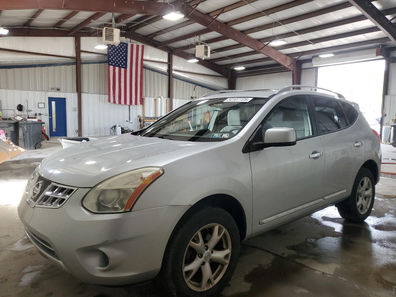 NISSAN ROGUE S 2011