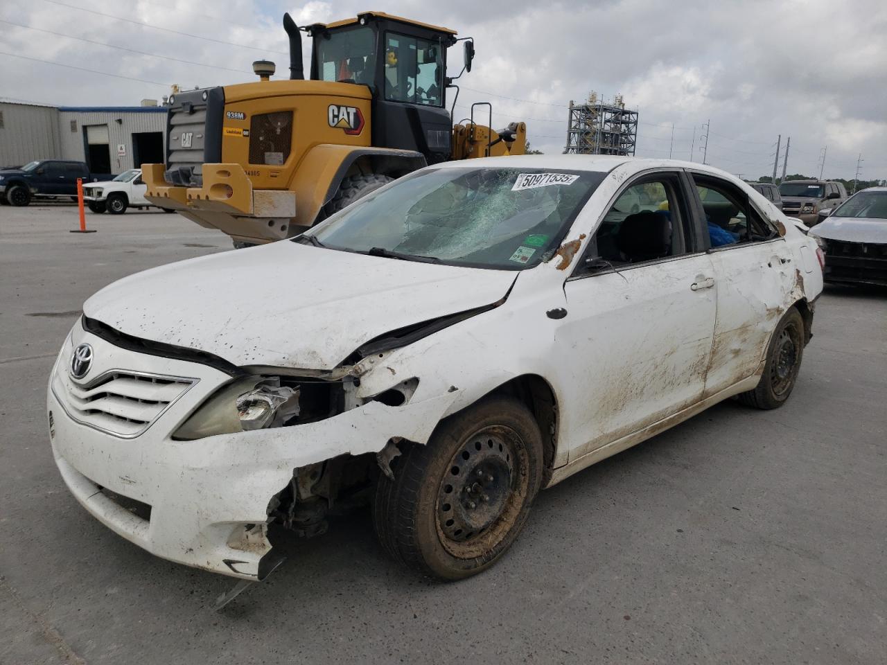 TOYOTA CAMRY BASE 2011