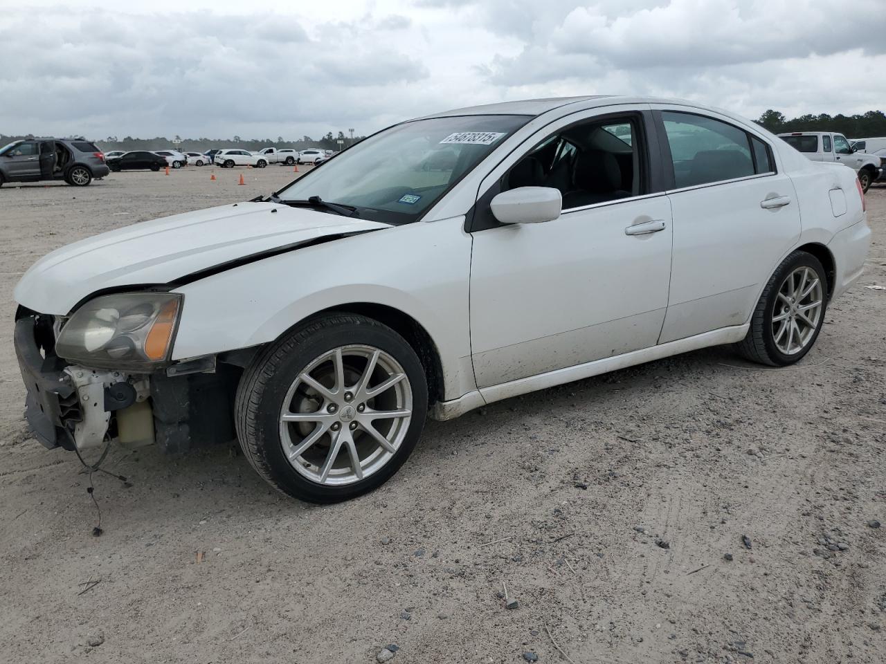 MITSUBISHI GALANT ES 2011