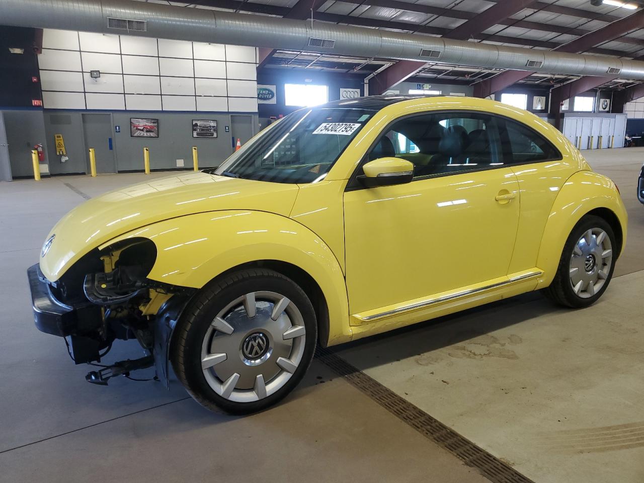 VOLKSWAGEN BEETLE 2013
