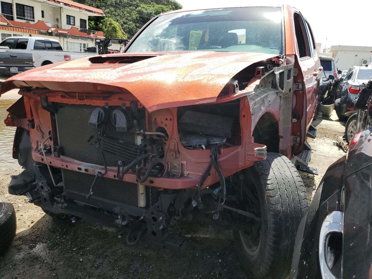 TOYOTA TACOMA 2017