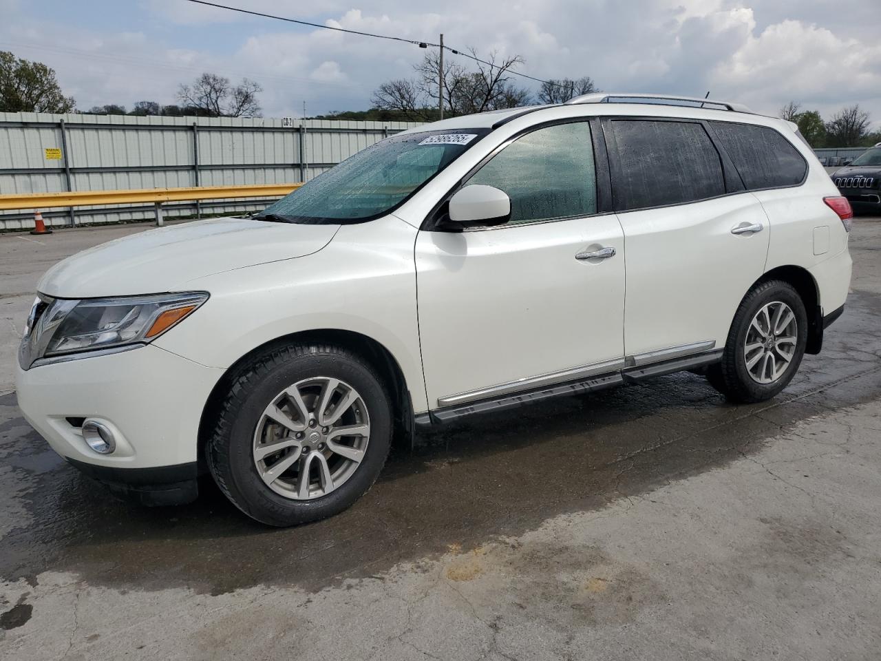 NISSAN PATHFINDER 2015