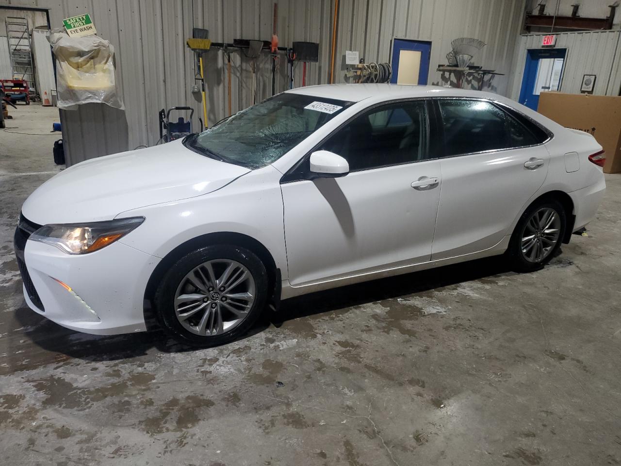 TOYOTA CAMRY LE 2016