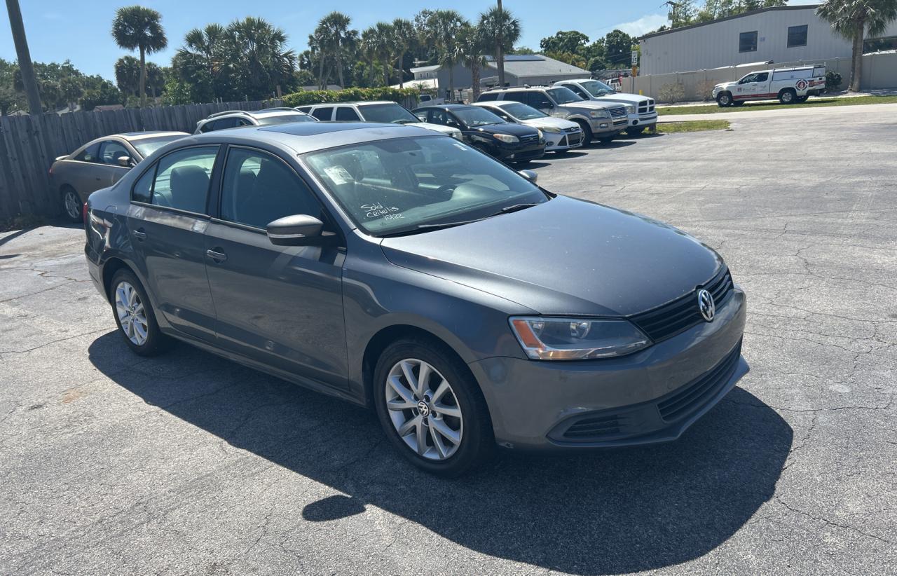 VOLKSWAGEN JETTA SE 2011