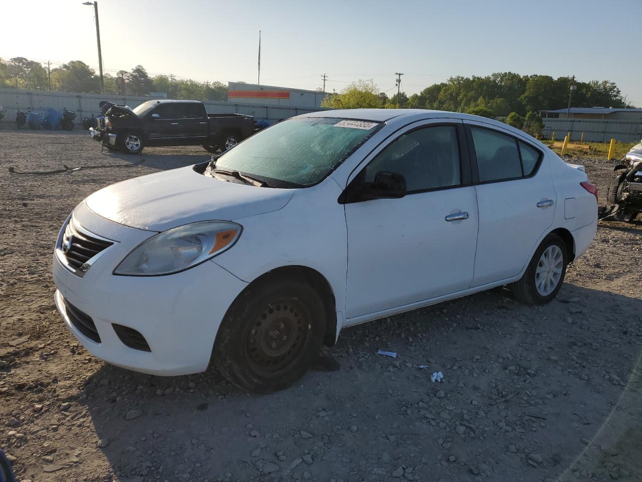 NISSAN VERSA S 2013