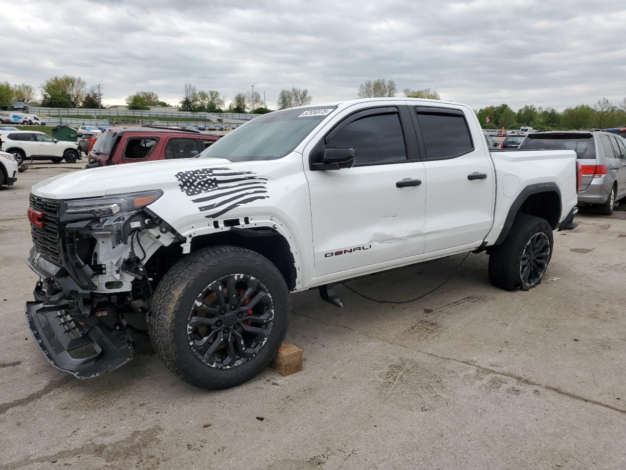 GMC CANYON DEN 2024