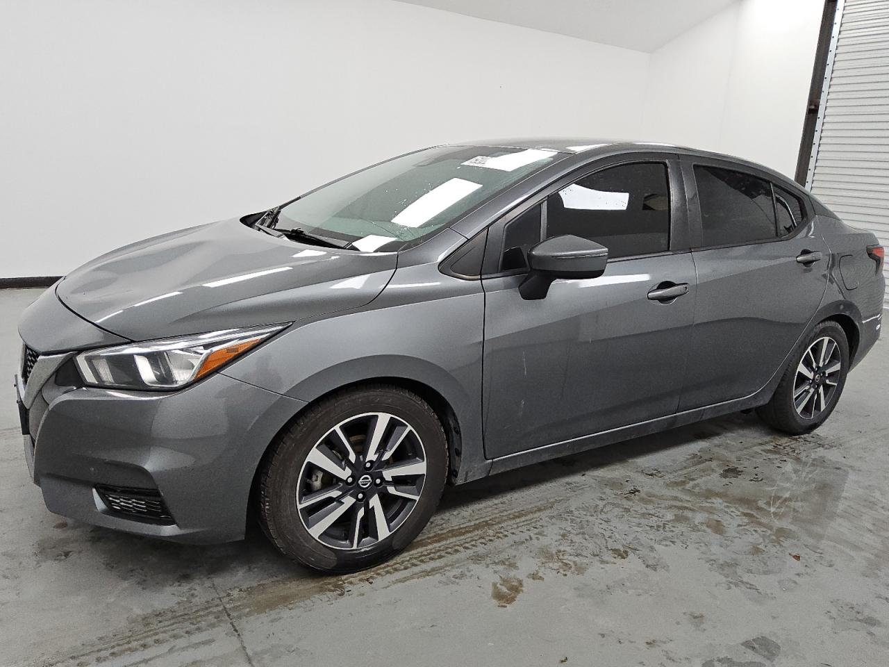 NISSAN VERSA SV 2021