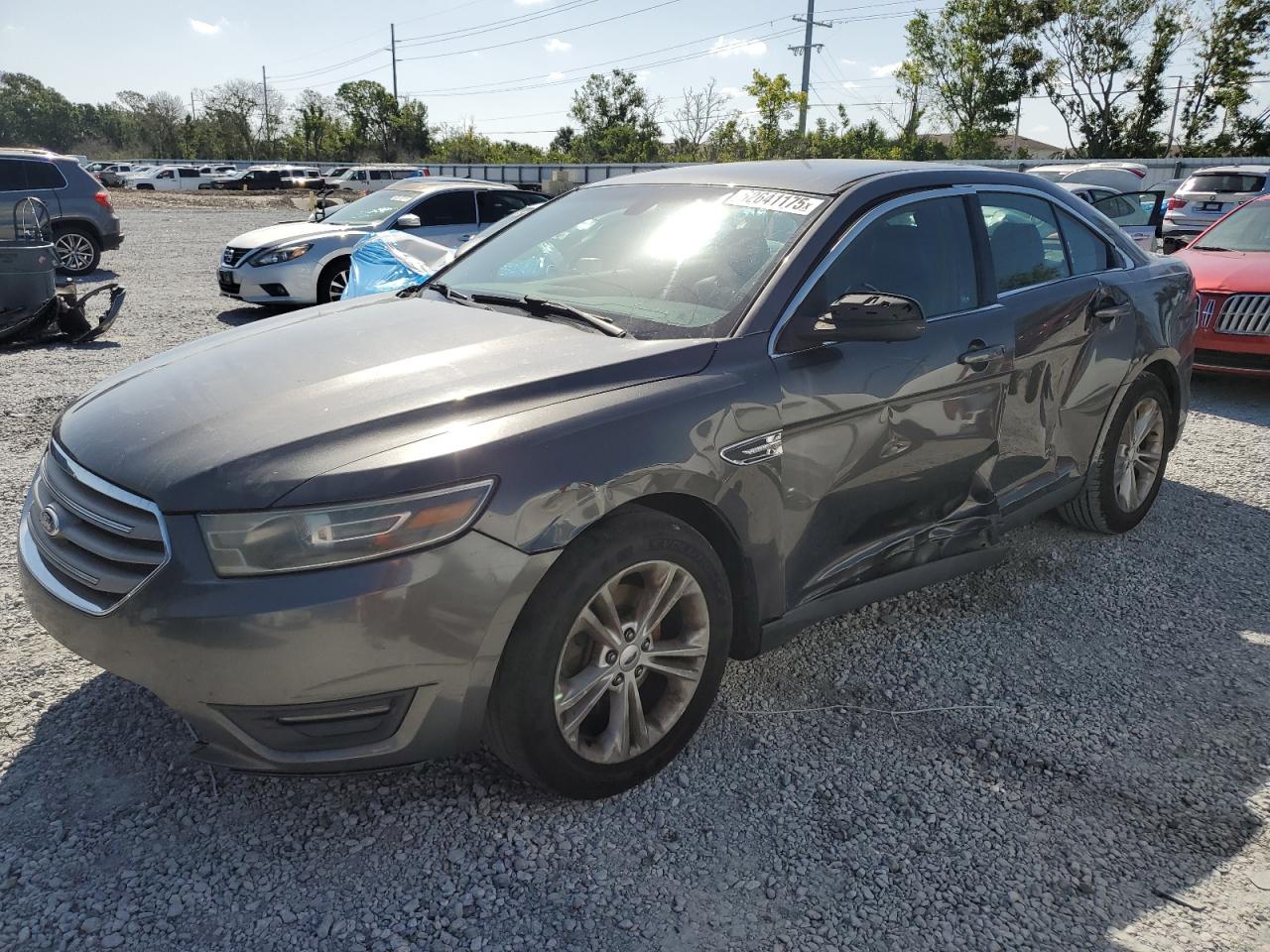 FORD TAURUS SEL 2015