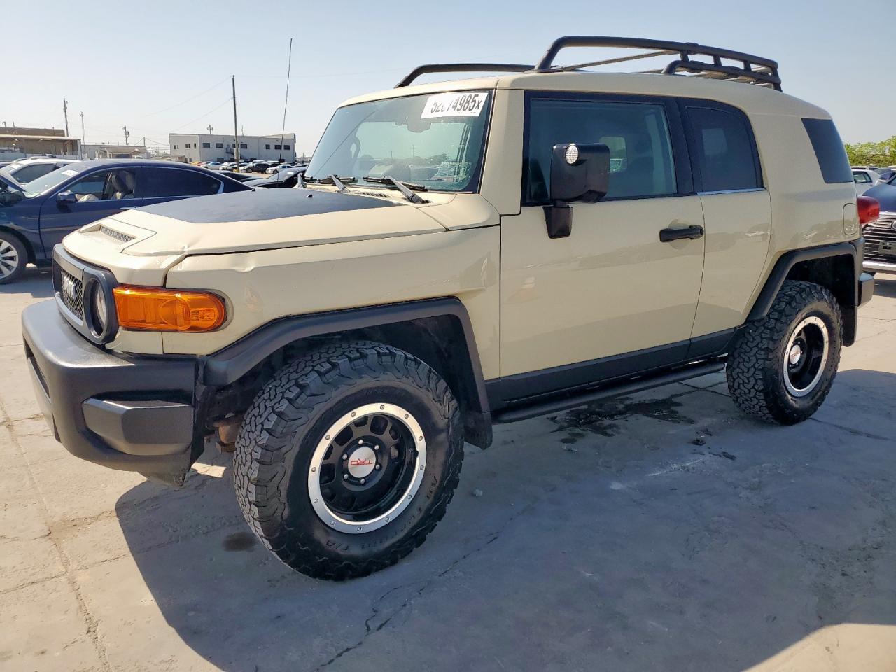 TOYOTA FJ CRUISER 2010