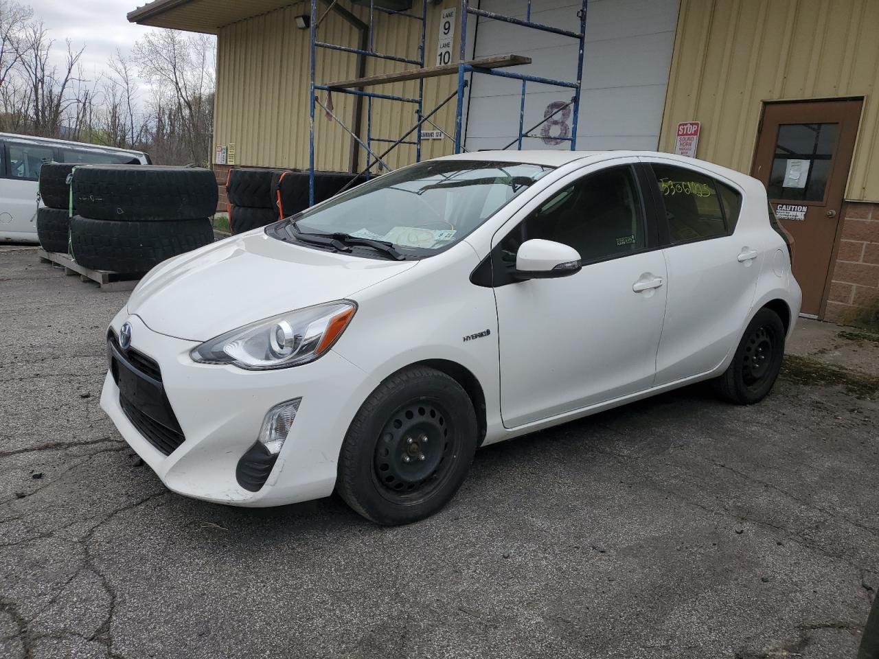 TOYOTA PRIUS C 2016